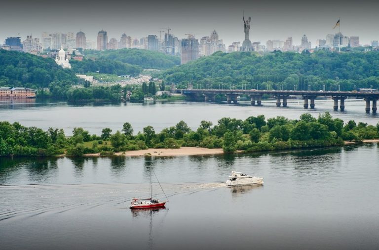 Романтична вечеря на даху у Києві romantic.ua