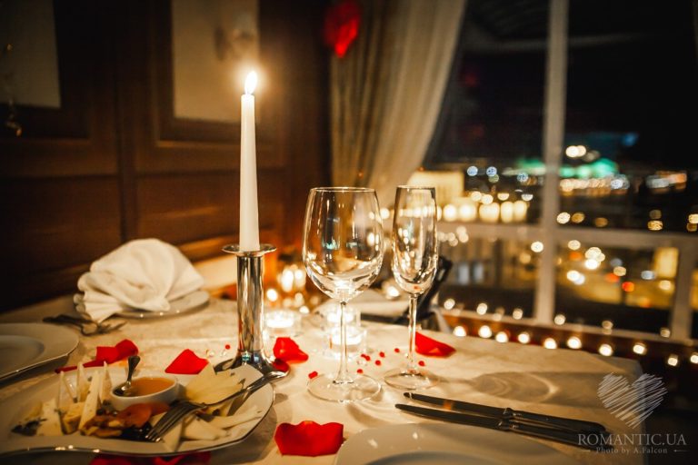 Романтична вечеря на даху у Києві romantic.ua