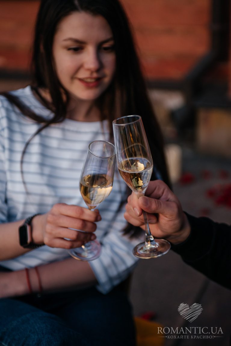Романтична вечеря на даху у Києві romantic.ua