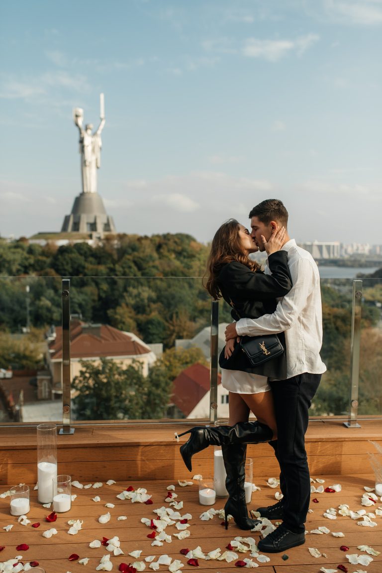 Романтична вечеря на даху у Києві romantic.ua