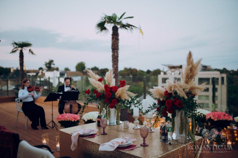 Романтична вечеря на даху у Києві romantic.ua