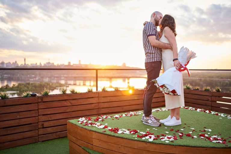 Романтична вечеря на даху у Києві romantic.ua